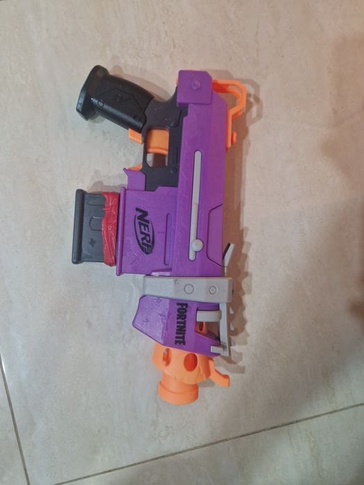 colectie nerf  62 bucati