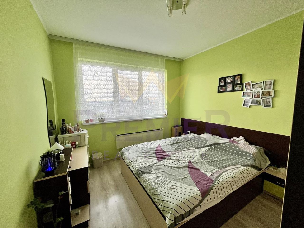 Продава се Тристаен апартамент в Добрич, Център - 87 кв.м за 1035 €/кв.м - Снимка #8