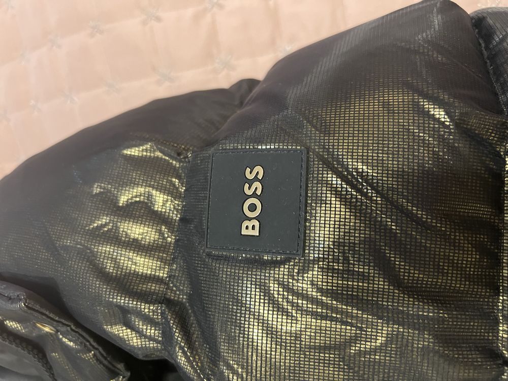 Оригинално мъжко яке BOSS размер L