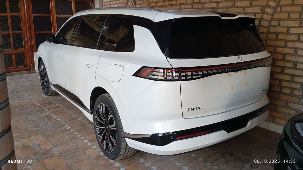 Dongfeng 008 restaling 2026 сотилади. Гибрид