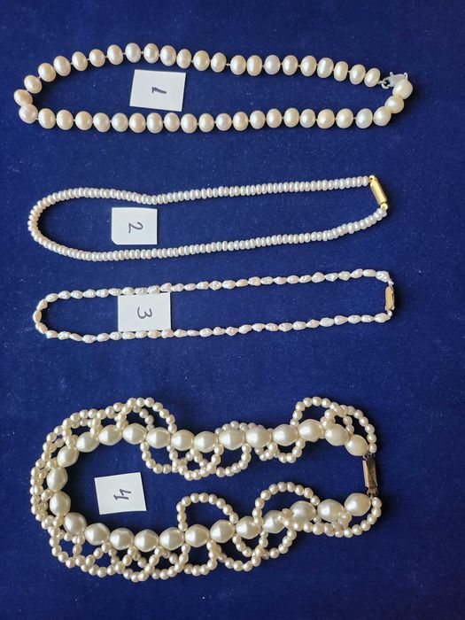 Огърлици от кехлибар, гривна, огърлици перли, обеци...