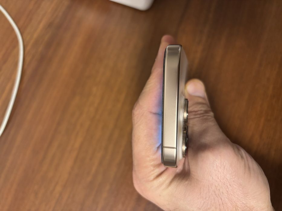 iPhone 16 Pro 256gb Desert