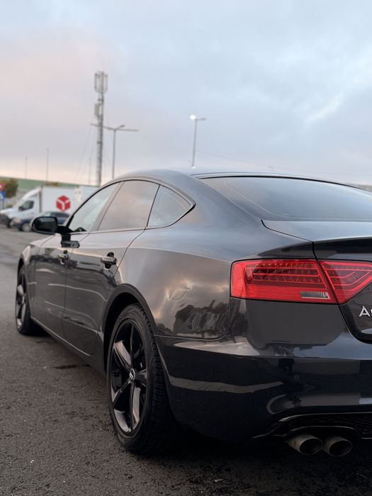 Audi A5 2.0 TDI 143 CP Avariat