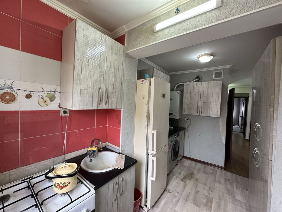 18-мкр 19-дом 4-бөлмелі 1-этаж