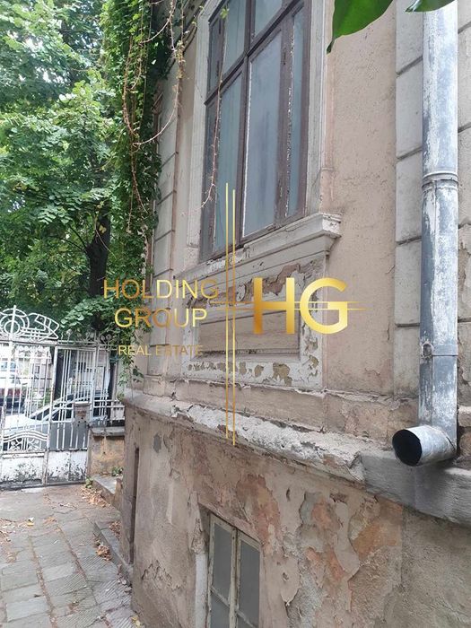 Продава се Къща в Варна, Център - 180 кв.м за 1778 €/кв.м - Снимка #2
