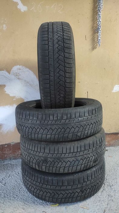 Зимни Гуми 235/65/R17