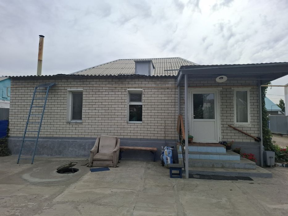 Продам дачный участок с 1этажным домом и 2-х этажным домом.