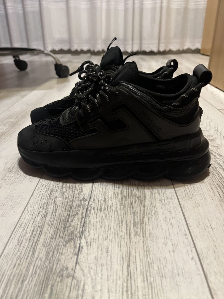 Vand versace chain reaction in stare buna marimea 42-43