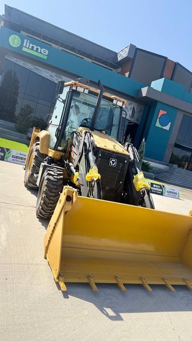 Ekskavator pogruzchik yangi. XCMG XC870HK