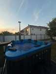 Ciubar ,jacuzzi , mobil