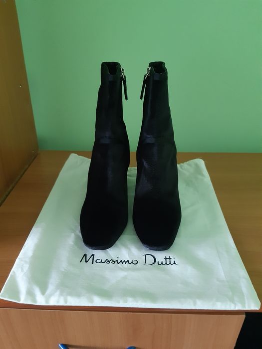 Botine din catifea