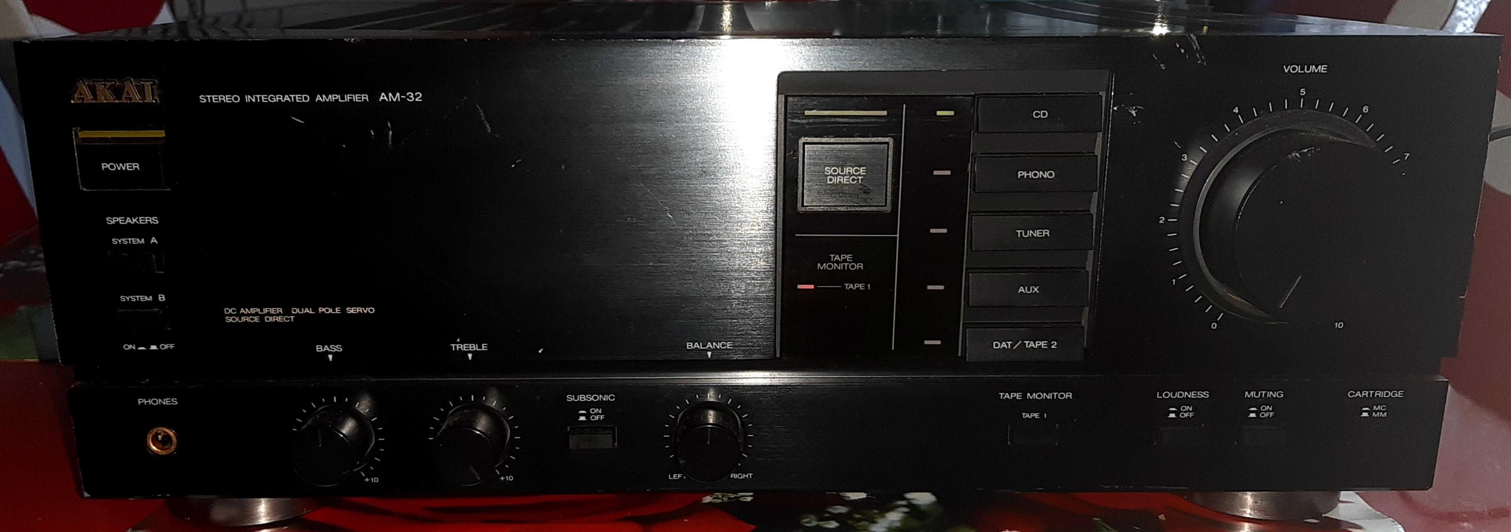 AKAI Stereo Amplifier AM-32