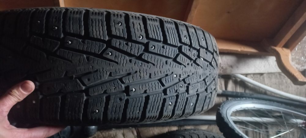 Шина покрышка  зимный , дискасымен Тойота бәріне барадытур.