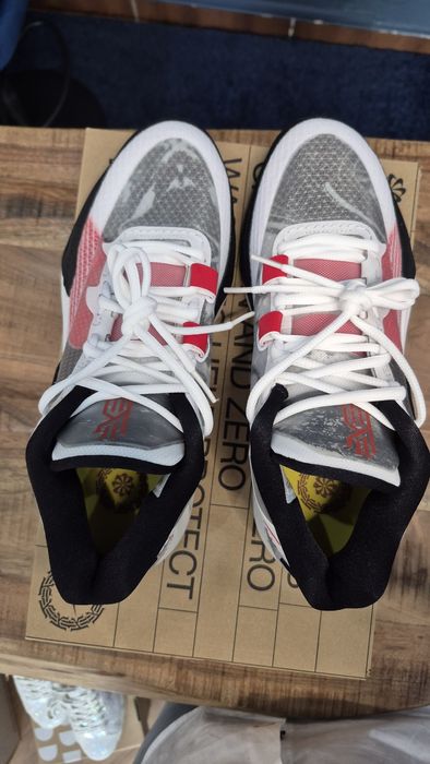 Încăltaminte sport Nike Kyrie 8