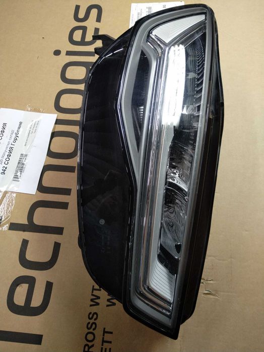 Фар десен за Audi A6 4G Facelift C7 LED