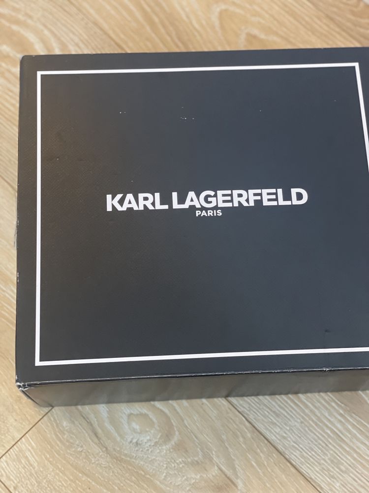 KARL Lagerfeld piele 300lei bej nr 41
