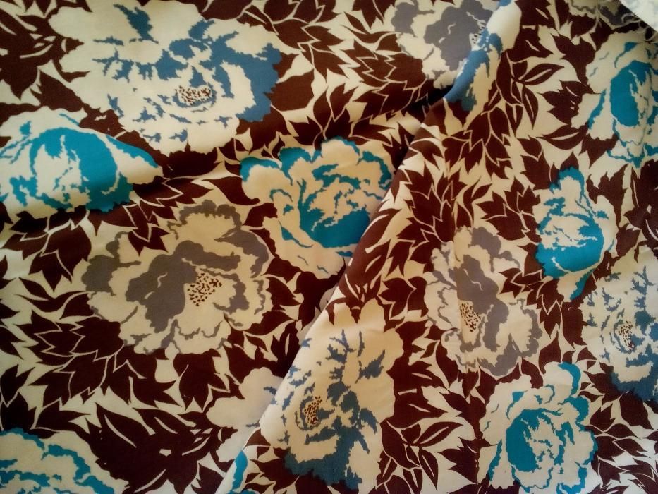 Продавам парчета платове