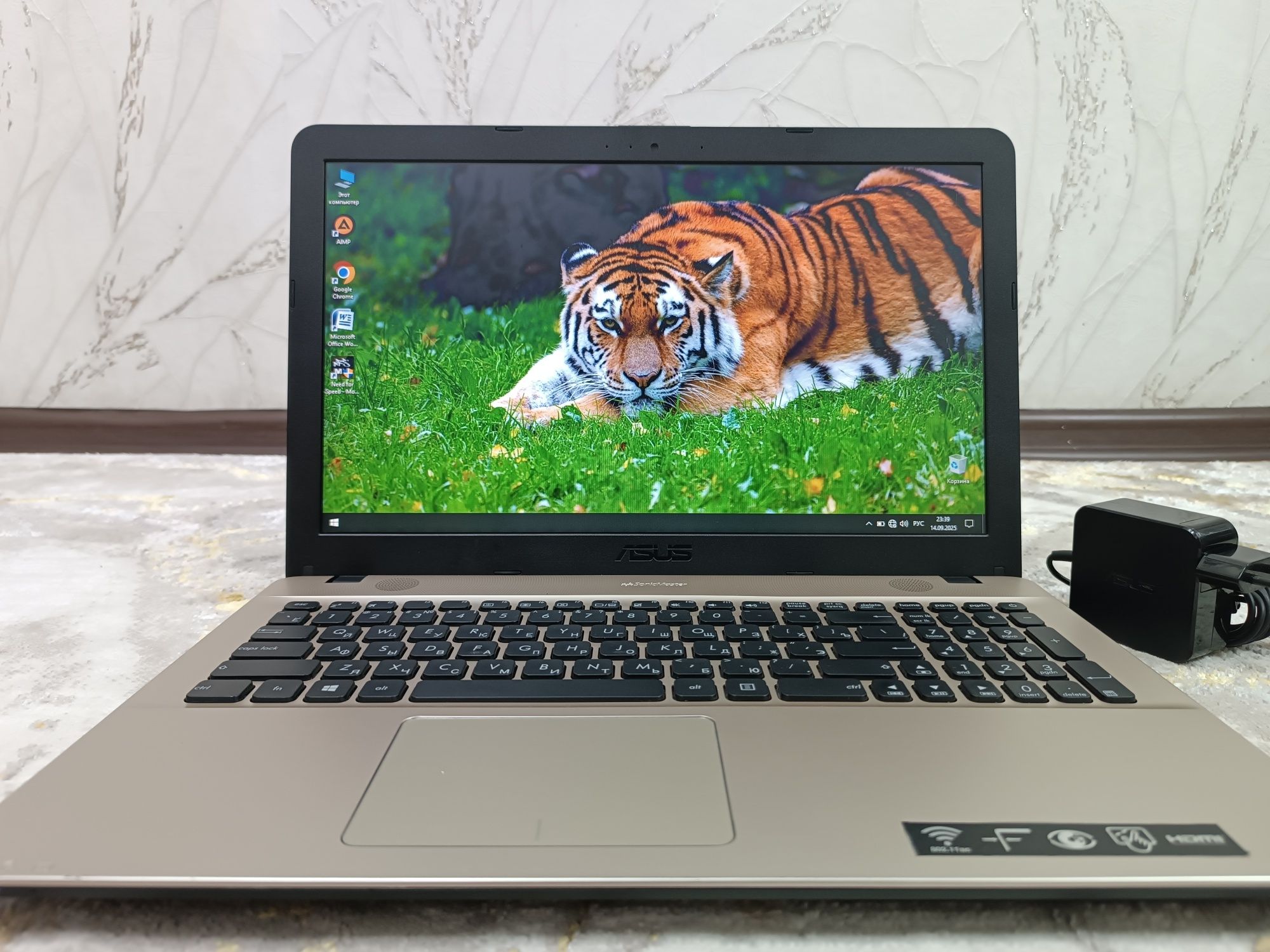Ноутбук ASUS Windows 10 SSD.