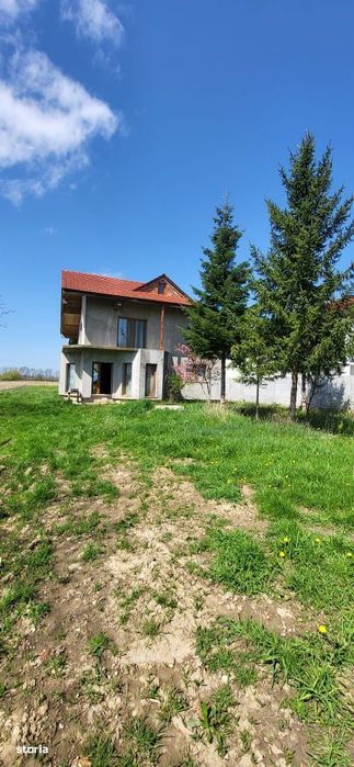 Casă P+M de vânzare în Halmeu – teren generos de 3.739 mp!