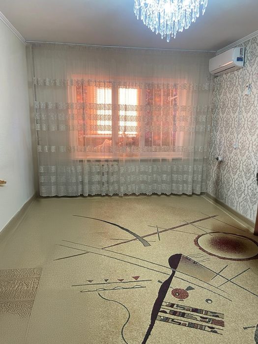 Палас. В отличном состоянии.