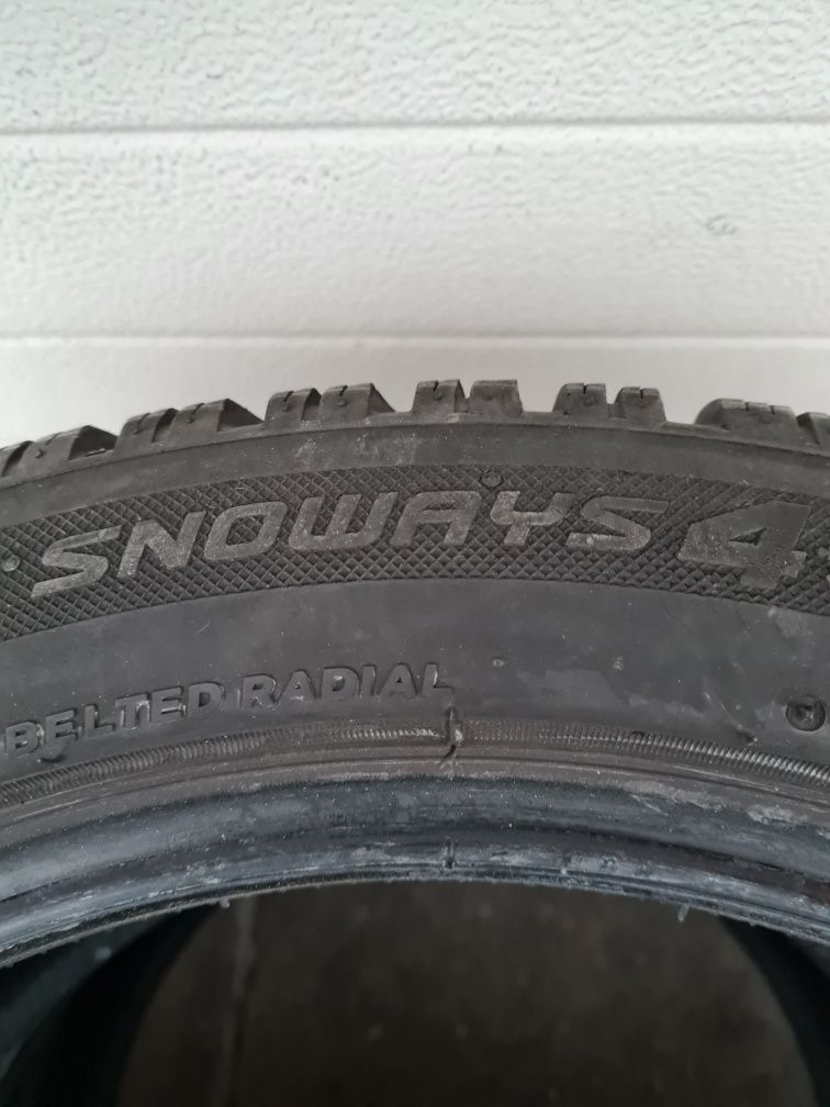 Зимни гуми 2 броя LASA Snoways4 245 45 R17 дот 2122