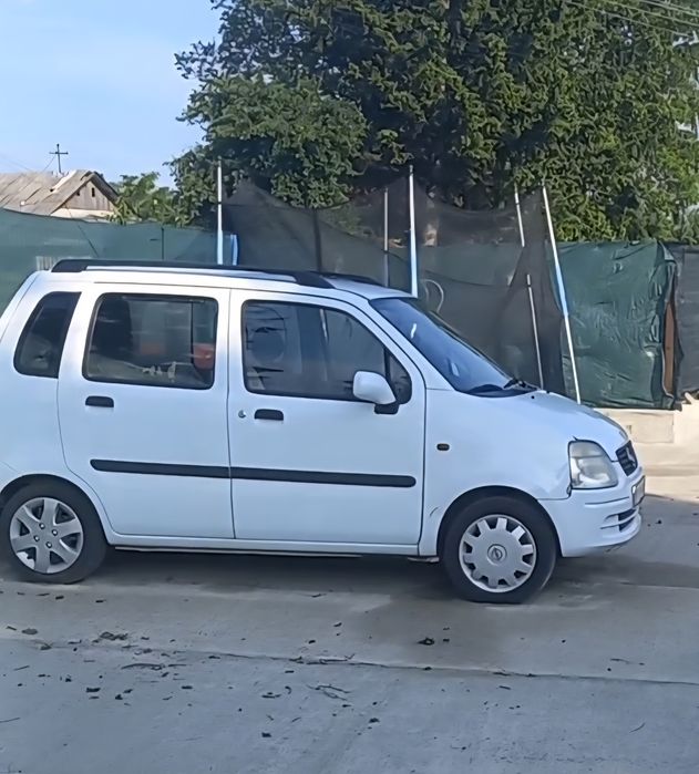 Vând Oper Agila benzina