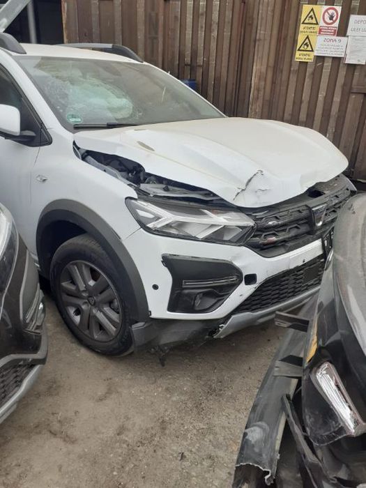 Dezmembrez Dacia Sandero III 1.0 TCE Model 2021 Alb