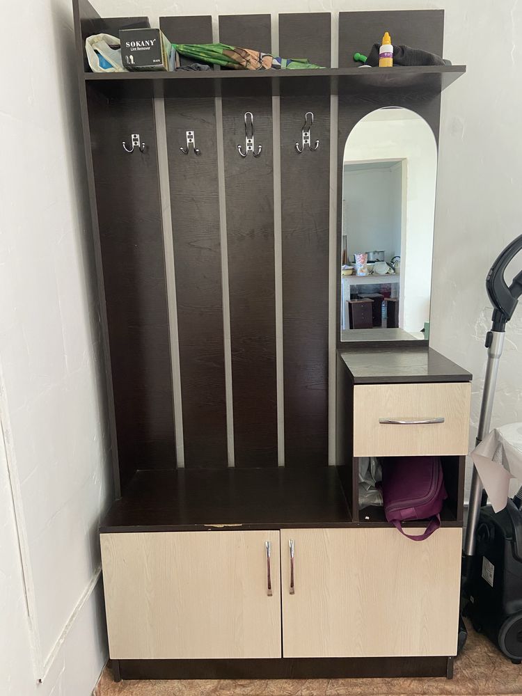 Продам прихожую в хорошом состояние