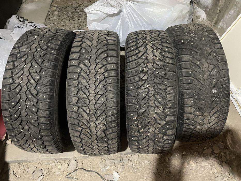 205/55/16 Зимняя, шипованная резина