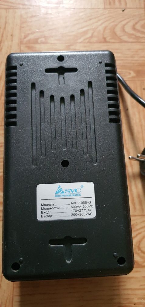 Стабилизатор сетевого напряжения SVC AVR-1007-G