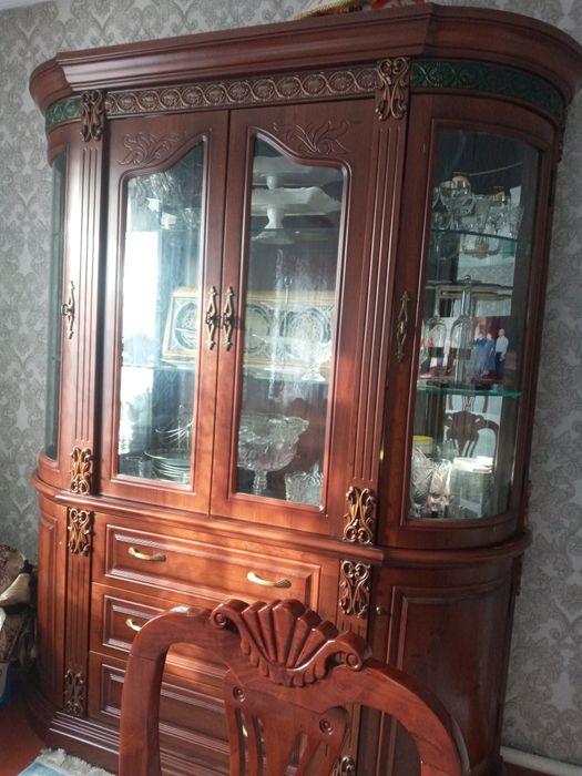 Витрина горка Малайзия