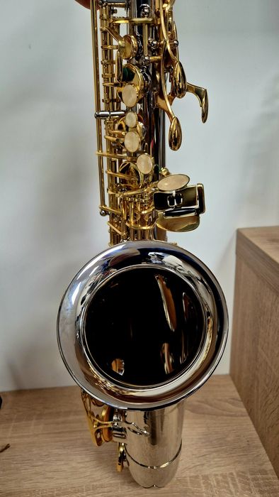 Алт Саксофон  Ново