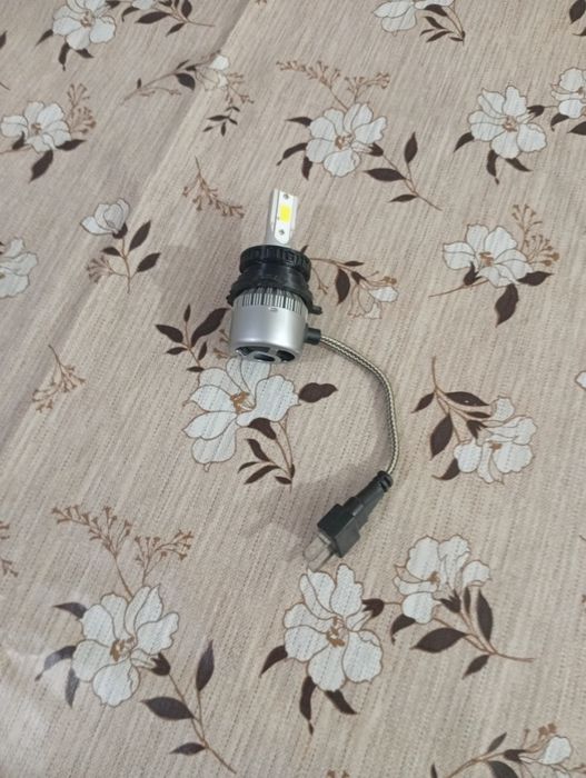 Крушки Н7 два броя лед