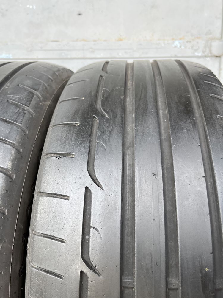 2 бр. летни гуми 225/45/19 Dunlop DOT 0619 4,5 mm