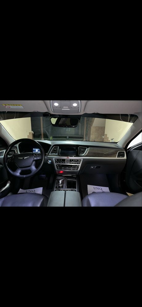 Genesis G80 2018 год 3.3л