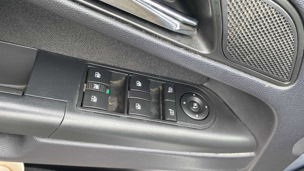 Fata completa  OPC Piese Dezmembrari Opel Zafira B 1.7cdti