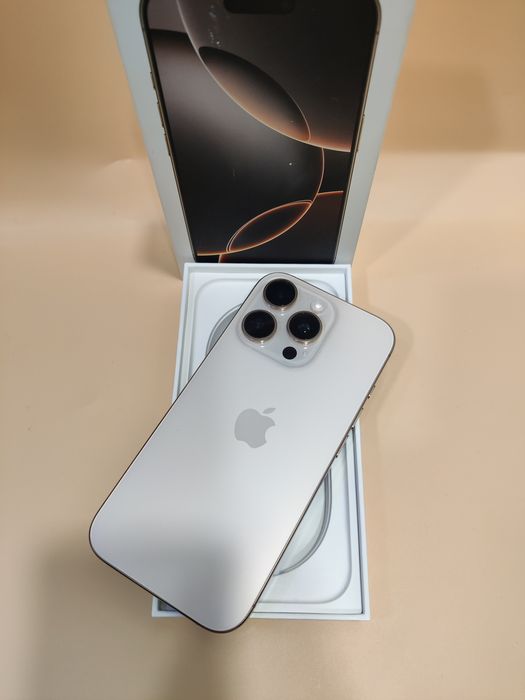 Hope Amanet P8 iPhone 16 Pro 256GB baterie 98% Garanție ! Liber !