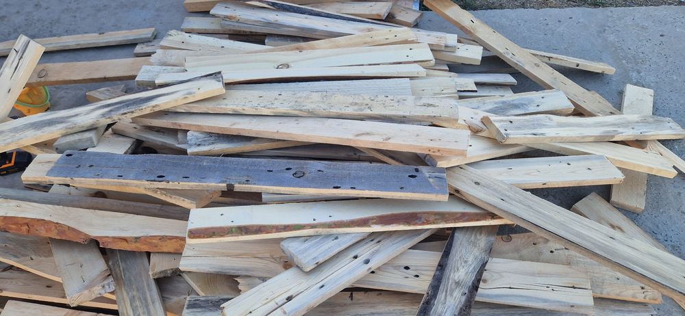 Продаётся срочно  доски