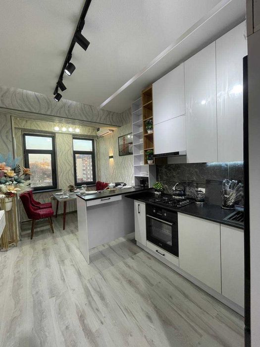 Срочно Продам 2в3х комн/5/9 Махтумкули Паркентский Евро квартира.2*