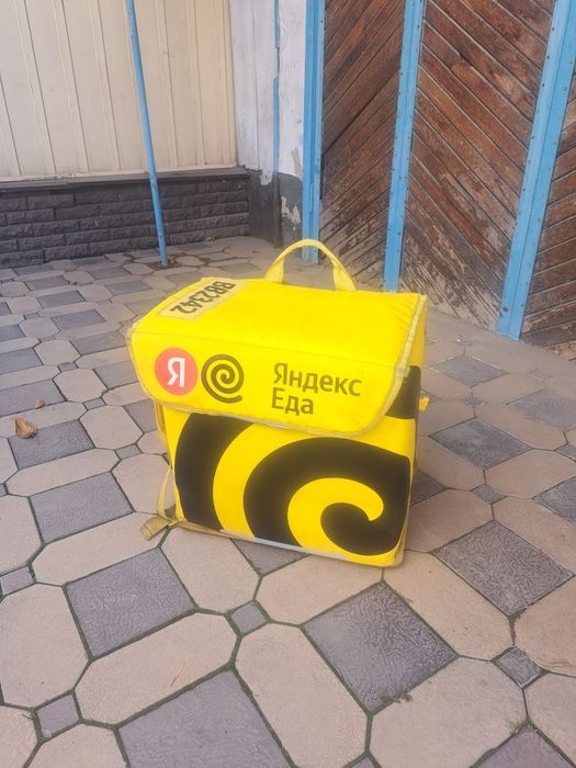 Сумка Яндекс в хорошем состоянии