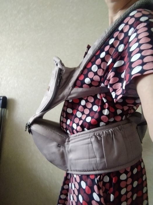 Продам детский кенгурятник