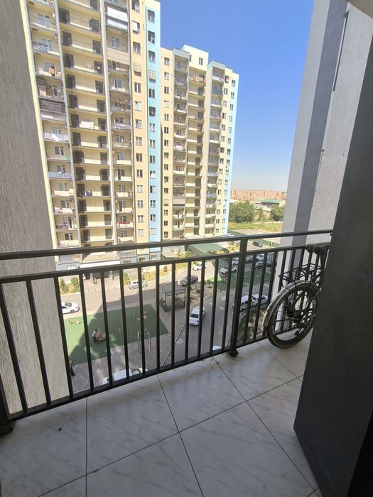 Продам квартиру Сергели 10 ходу.