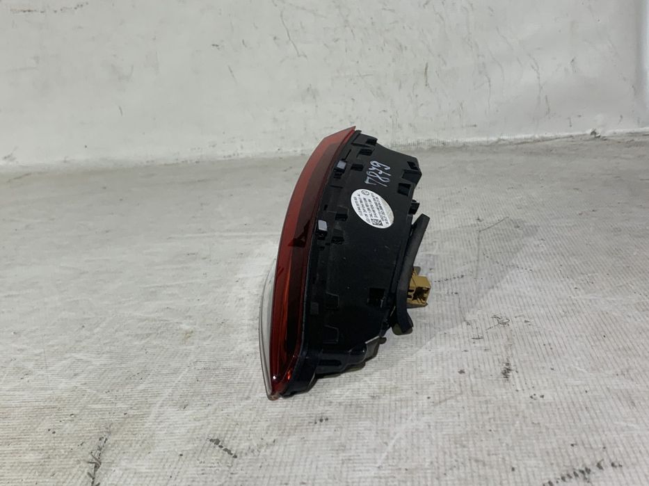 Lampa stop stanga pe hayon, Skoda Enyaq, 2021, 2022, 2023, 2024, cod origine OE 5LG945307B.