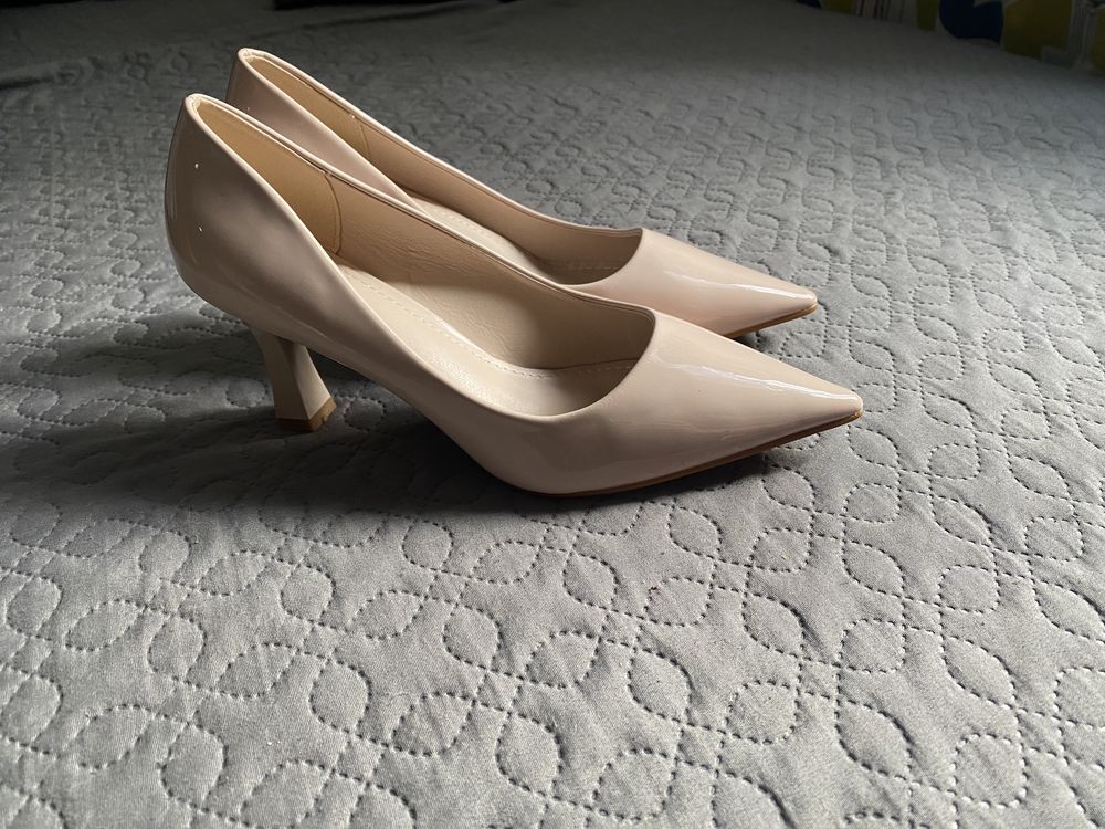 Pantofi stiletto 39