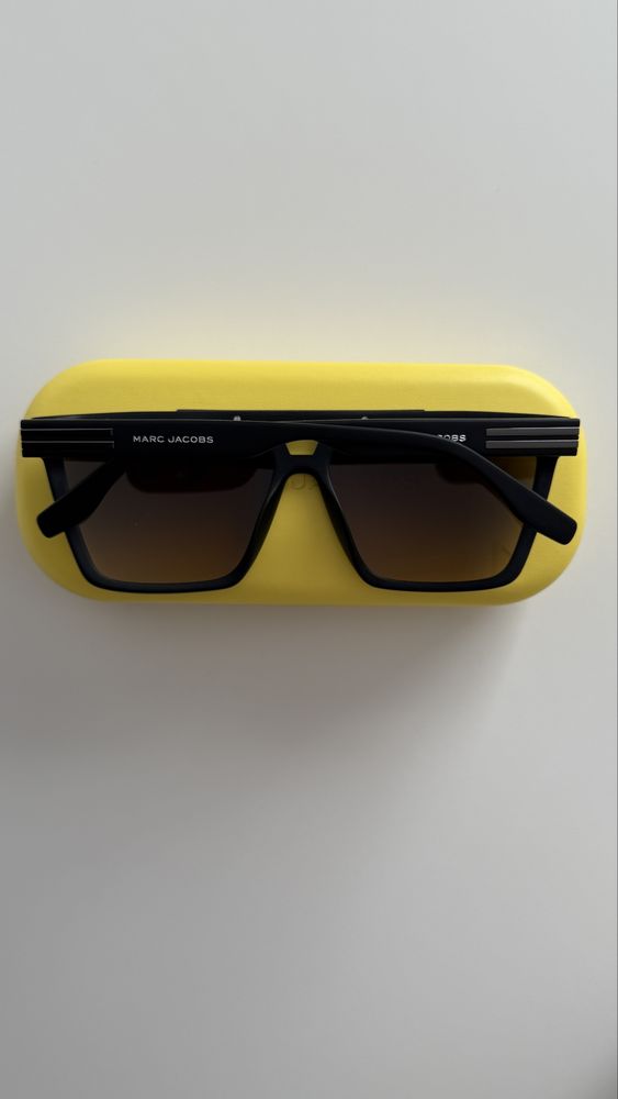 Ochelari de soare Marc Jacobs