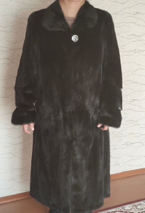 Продам норковую шубу