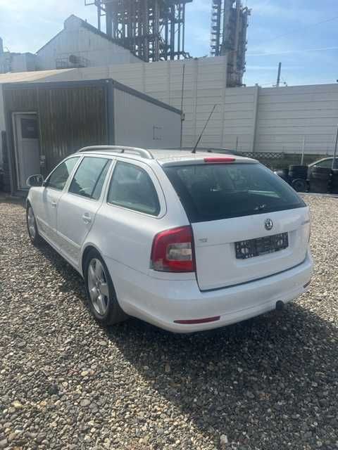 Dezmembrez Skoda Octavia 2 combi 2010 1,6tdi