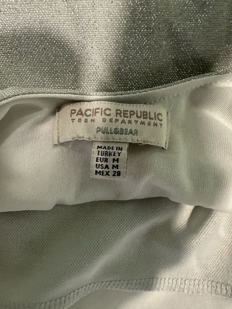 Рокля по тялото. Pull & bear