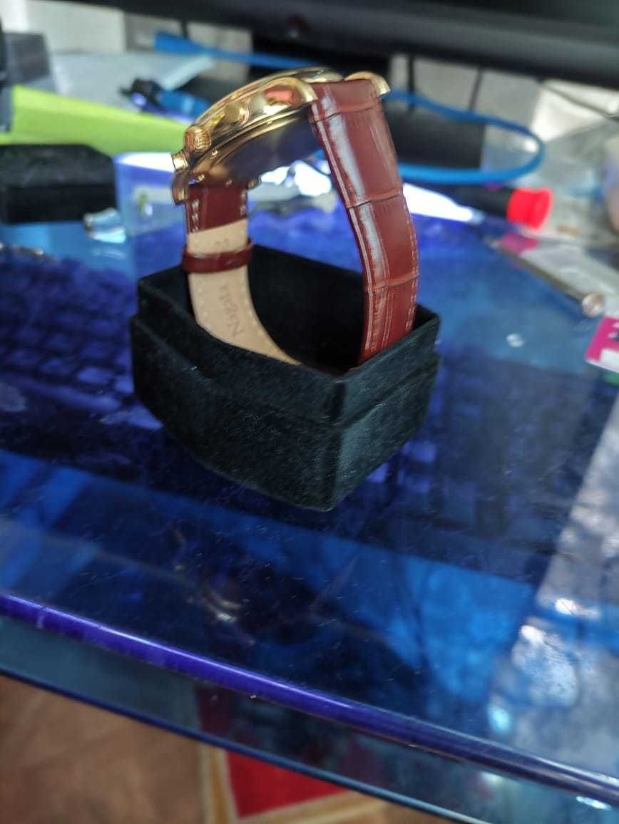 ЗОЛОТЫЕ часы Tissot 750 проба + частично механизм из серебра и золота