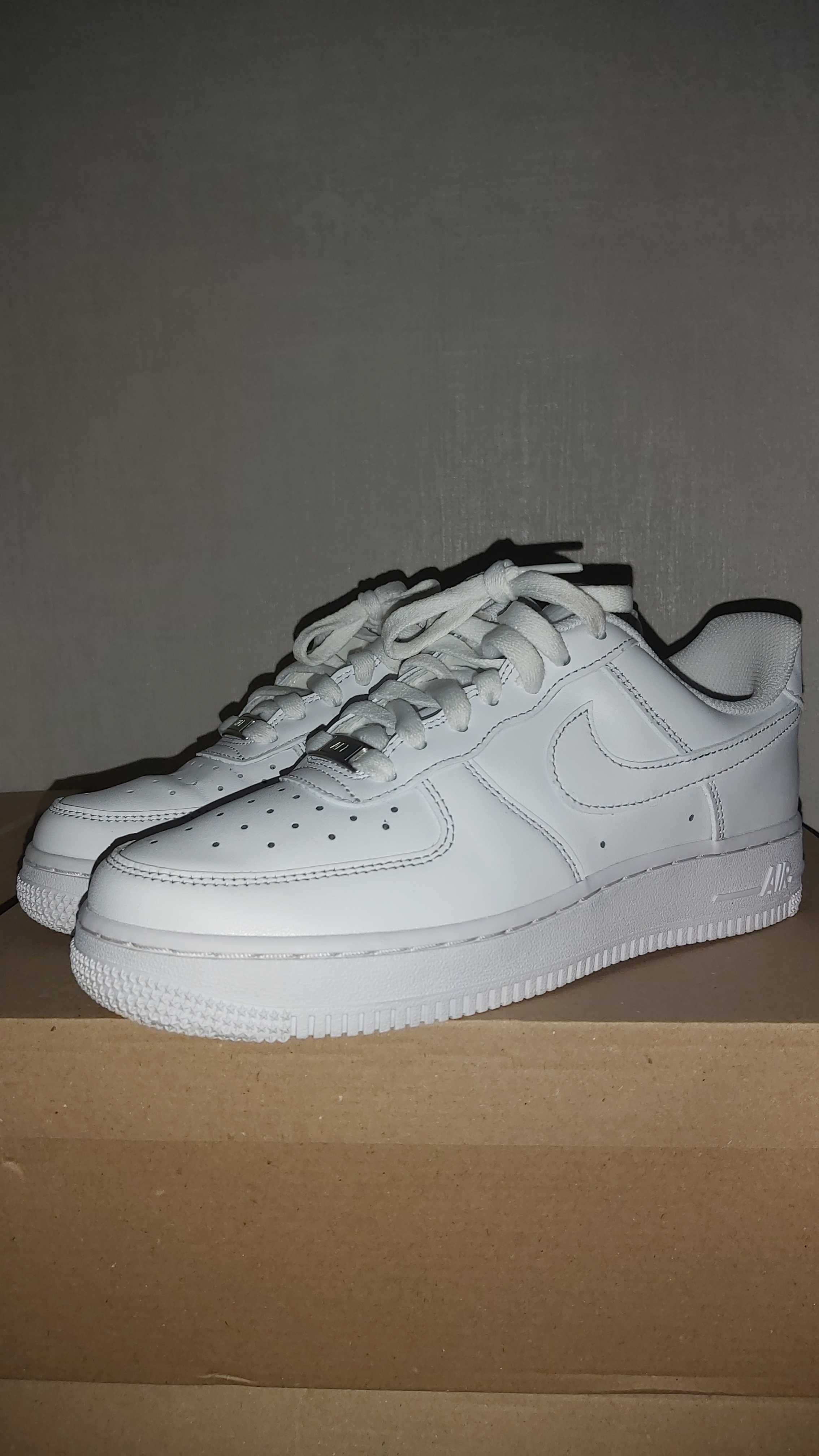 Nike Air Force 1 - Номер 38